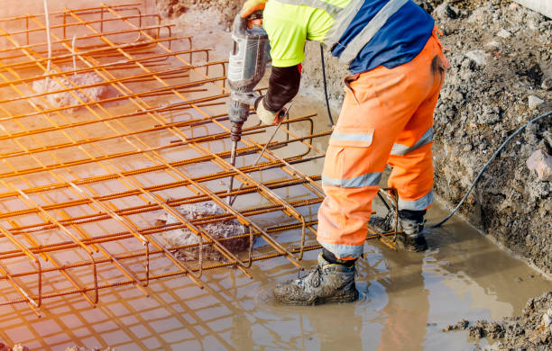 Best Concrete Sidewalk Installation  in Beloit, WI
